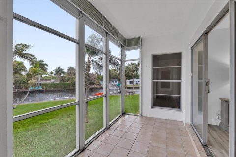 Condo in Oakland Park, Florida, 3 bedrooms  № 1162832 - photo 22