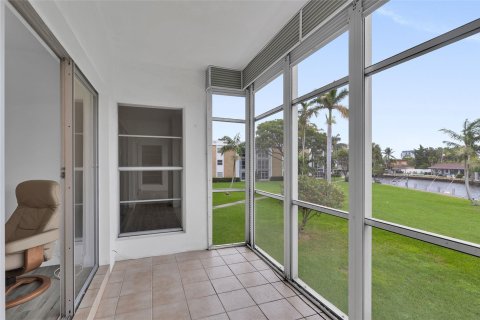 Condo in Oakland Park, Florida, 3 bedrooms  № 1162832 - photo 25