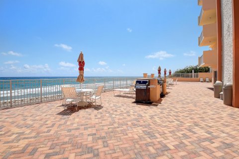 Condominio en venta en Highland Beach, Florida, 2 dormitorios, 102.19 m2 № 1061077 - foto 1