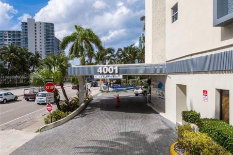 Copropriété à vendre à Hollywood, Floride: 1 chambre, 84.08 m2 № 1099238 - photo 20