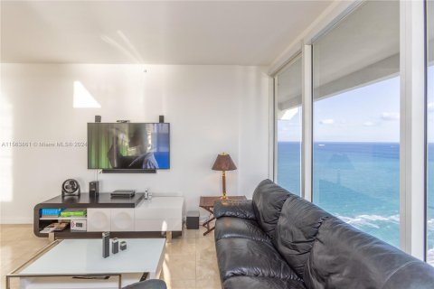 Copropriété à vendre à Miami Beach, Floride: 2 chambres, 128.21 m2 № 1099234 - photo 13