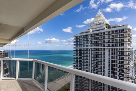 Copropriété à vendre à Miami Beach, Floride: 2 chambres, 128.21 m2 № 1099234 - photo 24