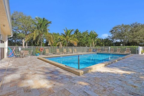 Condo in Jupiter, Florida, 2 bedrooms  № 1410543 - photo 24