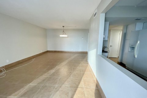 Copropriété à vendre à Hallandale Beach, Floride: 1 chambre, 84.73 m2 № 1054983 - photo 21