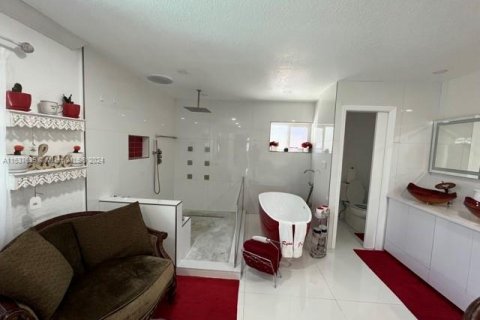 Casa en venta en Lauderhill, Florida, 3 dormitorios, 204.38 m2 № 1043830 - foto 9