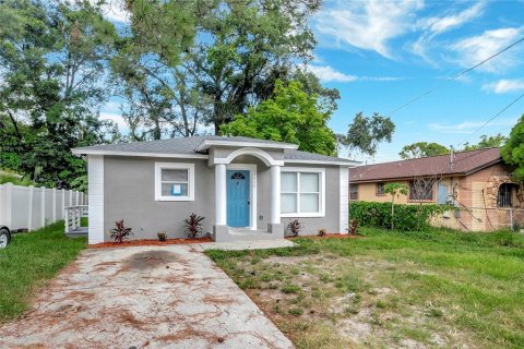 Villa ou maison à vendre à Tampa, Floride: 3 chambres, 111.48 m2 № 1334714 - photo 2