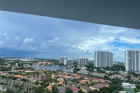 Condo in Aventura, Florida, 2 bedrooms  № 1357301 - photo 4