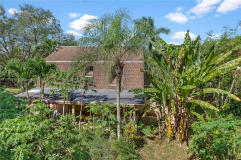 Casa en venta en Homestead, Florida, 4 dormitorios, 315.03 m2 № 1230820 - foto 1