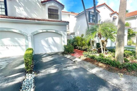 Adosado en venta en Aventura, Florida, 3 dormitorios, 160.07 m2 № 1332456 - foto 3