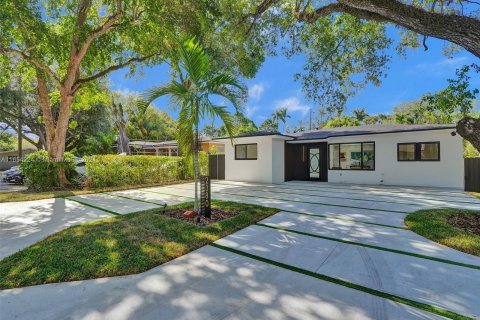 Villa ou maison à vendre à North Miami Beach, Floride: 3 chambres № 1348610 - photo 2