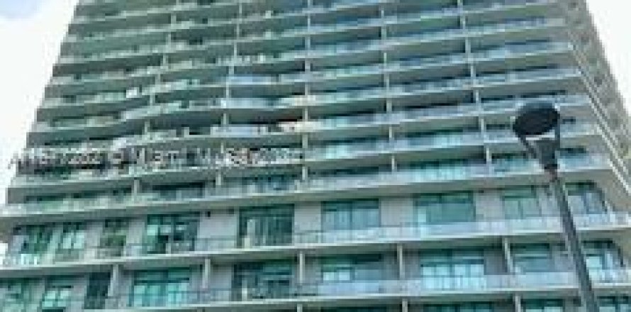 Condo à Miami, Floride, 3 chambres  № 1402921