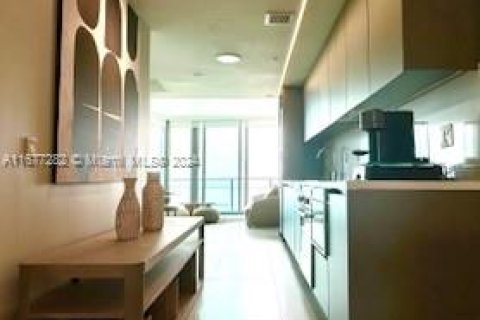 Condominio en venta en Miami, Florida, 3 dormitorios, 103.12 m2 № 1402921 - foto 10