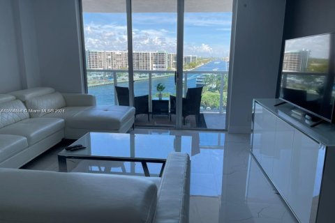 Condominio en venta en Hollywood, Florida, 1 dormitorio, 83.61 m2 № 1224972 - foto 9