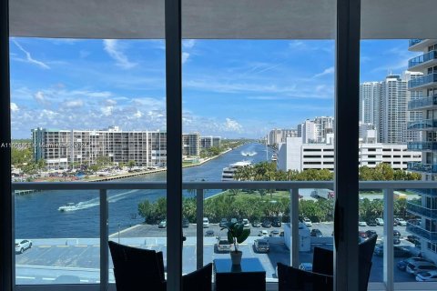 Condominio en venta en Hollywood, Florida, 1 dormitorio, 83.61 m2 № 1224972 - foto 11