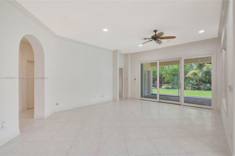 Villa ou maison à vendre à Jupiter, Floride: 4 chambres, 334.54 m2 № 1071116 - photo 4