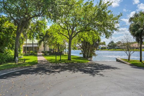 Villa ou maison à vendre à Boca Raton, Floride: 4 chambres, 298.03 m2 № 1072677 - photo 10