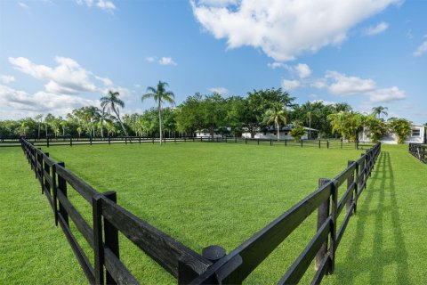 Villa ou maison à vendre à Jupiter, Floride: 4 chambres, 116.03 m2 № 1072771 - photo 28