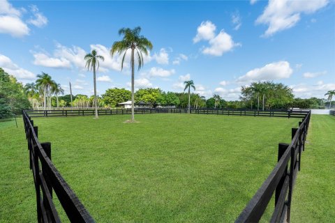 Villa ou maison à vendre à Jupiter, Floride: 4 chambres, 116.03 m2 № 1072771 - photo 27