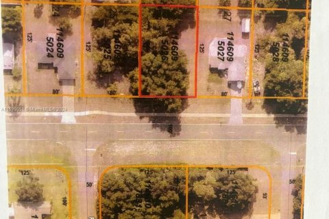 Terreno en venta en North Port, Florida № 1223745 - foto 1