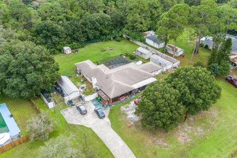 Villa ou maison à vendre à Cocoa, Floride: 4 chambres, 329.62 m2 № 1386653 - photo 1