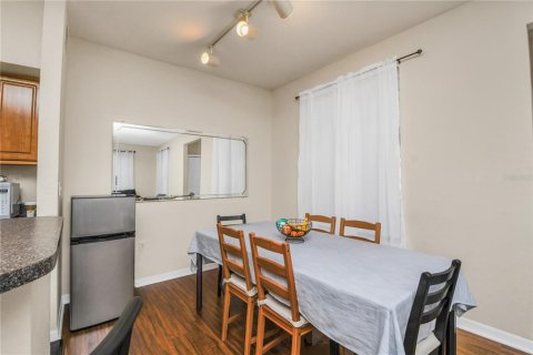 Condo in Orlando, Florida, 3 bedrooms  № 1386694 - photo 9