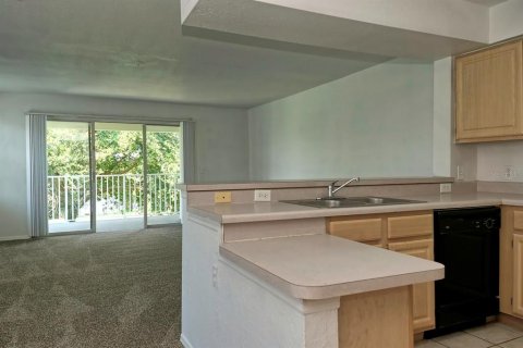 Condo in Orlando, Florida, 2 bedrooms  № 1327011 - photo 4