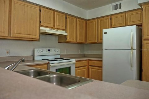 Condo in Orlando, Florida, 2 bedrooms  № 1327011 - photo 5