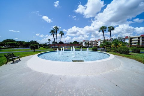 Copropriété à vendre à Boca Raton, Floride: 2 chambres, 120.77 m2 № 1175336 - photo 1