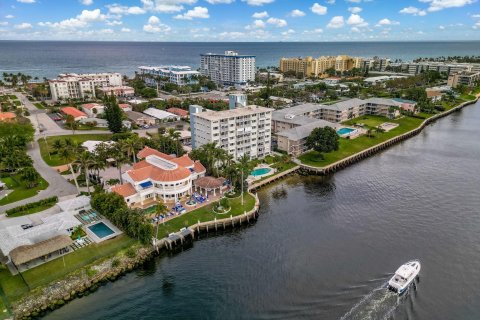 Condo in Deerfield Beach, Florida, 2 bedrooms  № 1175361 - photo 11