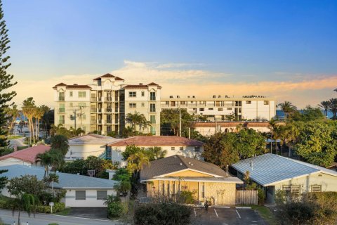 Condo in Deerfield Beach, Florida, 2 bedrooms  № 1175361 - photo 18