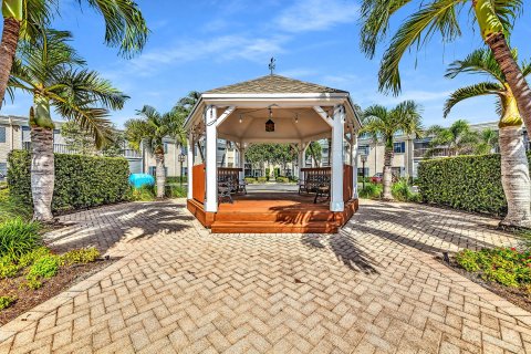 Copropriété à vendre à Pompano Beach, Floride: 1 chambre, 64.47 m2 № 1071316 - photo 2