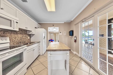 Copropriété à vendre à Pompano Beach, Floride: 1 chambre, 64.47 m2 № 1071316 - photo 4