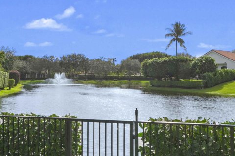 Townhouse in Wellington, Florida 3 bedrooms, 201.6 sq.m. № 1075707 - photo 7