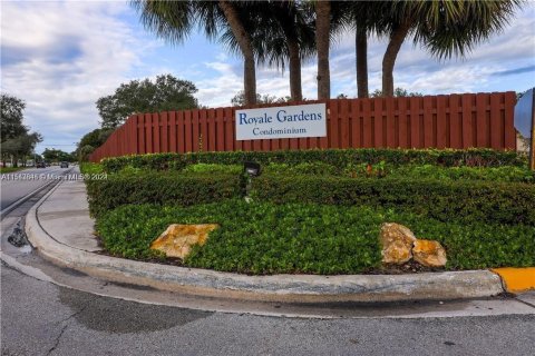 Immobilier commercial à vendre à North Lauderdale, Floride № 1044699 - photo 22