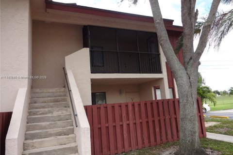 Immobilier commercial à vendre à North Lauderdale, Floride № 1044699 - photo 23