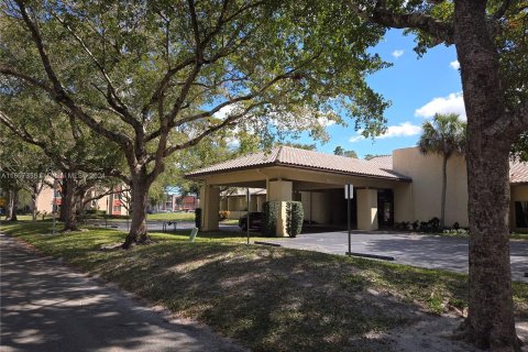 Copropriété à vendre à North Lauderdale, Floride: 2 chambres, 107.77 m2 № 1228395 - photo 22