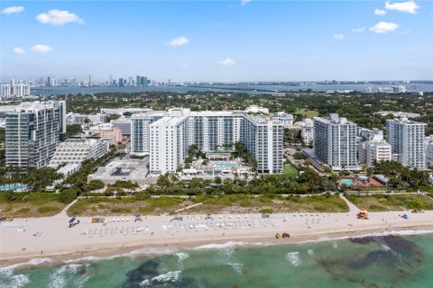 Condominio en venta en Miami Beach, Florida, 61.32 m2 № 1047179 - foto 3