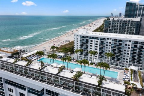 Condominio en venta en Miami Beach, Florida, 61.32 m2 № 1047179 - foto 9