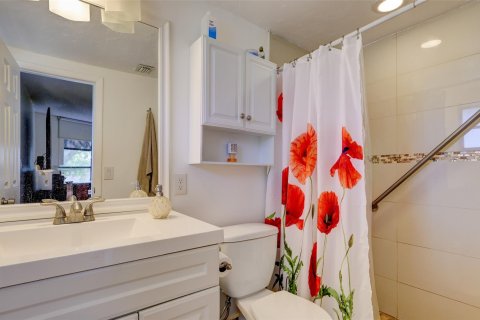 Condo in Tamarac, Florida, 1 bedroom  № 1022255 - photo 4