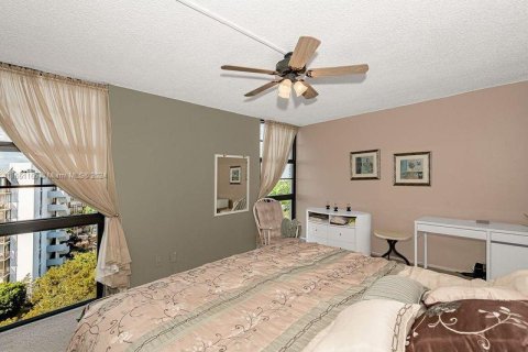 Condominio en venta en Aventura, Florida, 2 dormitorios, 92.34 m2 № 1067664 - foto 23