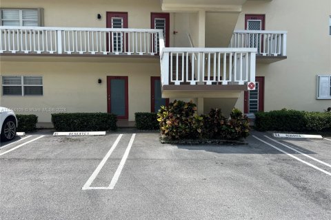 Copropriété à vendre à Lauderhill, Floride: 2 chambres, 80.82 m2 № 1206196 - photo 4