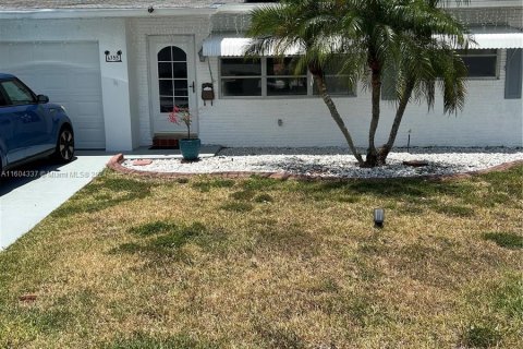 Casa en venta en Margate, Florida, 2 dormitorios, 98.57 m2 № 1225391 - foto 1