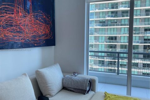 Condominio en venta en Miami, Florida, 1 dormitorio, 81.48 m2 № 1064870 - foto 13