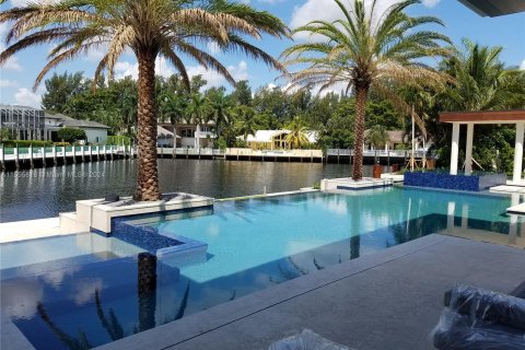 Villa ou maison à vendre à Fort Lauderdale, Floride: 6 chambres, 846.53 m2 № 1077338 - photo 3