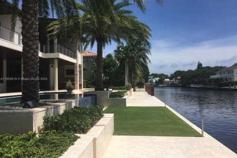 Villa ou maison à vendre à Fort Lauderdale, Floride: 6 chambres, 846.53 m2 № 1077338 - photo 2