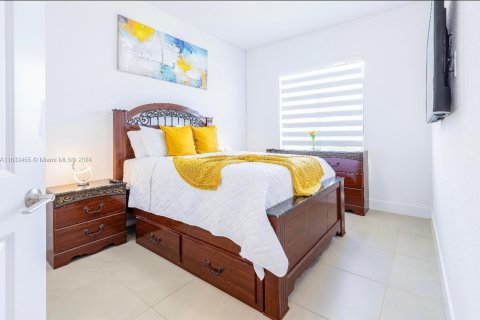 Villa ou maison à vendre à Miami, Floride: 4 chambres, 233.28 m2 № 1293905 - photo 21