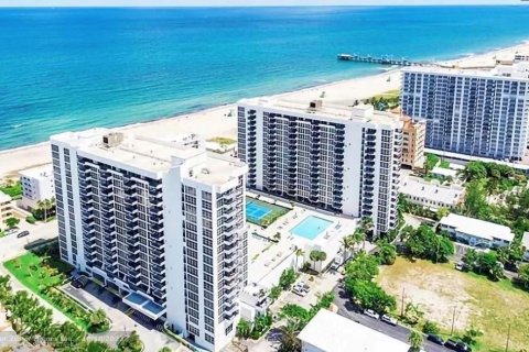 Condominio en venta en Pompano Beach, Florida, 2 dormitorios, 104.52 m2 № 1160012 - foto 25