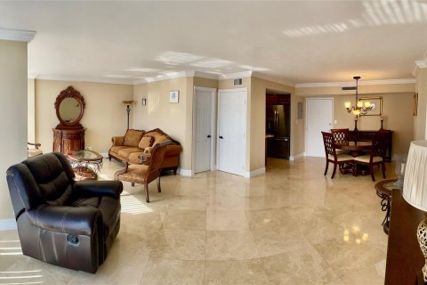 Condominio en venta en Pompano Beach, Florida, 2 dormitorios, 104.52 m2 № 1160012 - foto 18