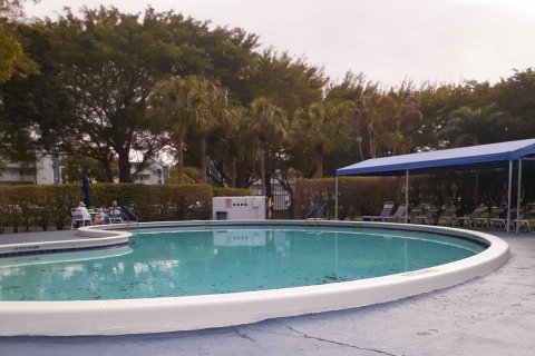 Condominio en venta en Margate, Florida, 2 dormitorios, 92.9 m2 № 1160009 - foto 13