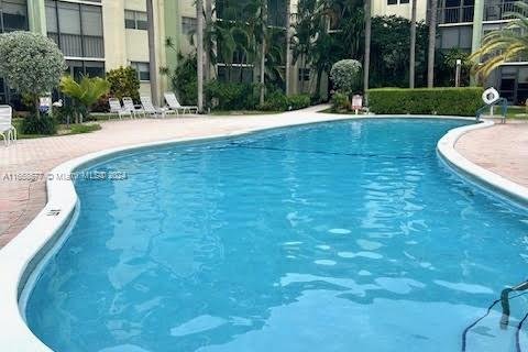 Condominio en venta en Fort Lauderdale, Florida, 1 dormitorio, 59.92 m2 № 1362243 - foto 12